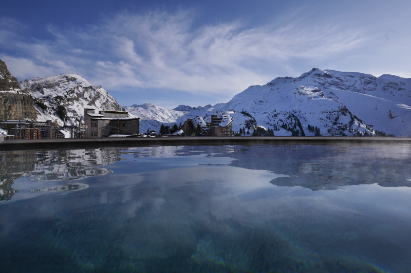 Outdoor Infinity Pool